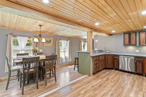 34 Oak Ridge Drive Epsom NH 03234