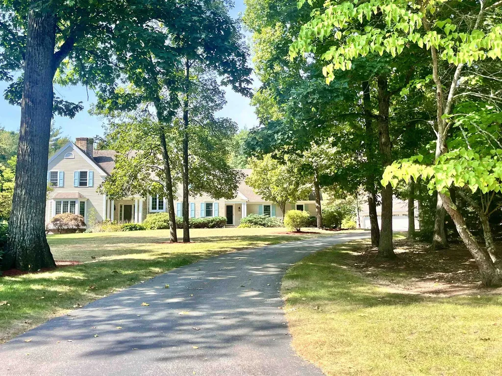 18 Bramley Hill Road Windham NH 03087