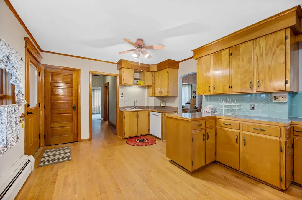 26 Mcleod Hill Road Barre Town VT 05654