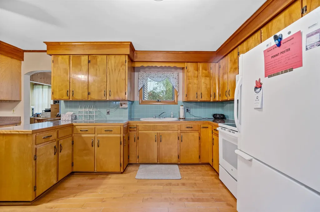 26 Mcleod Hill Road Barre Town VT 05654