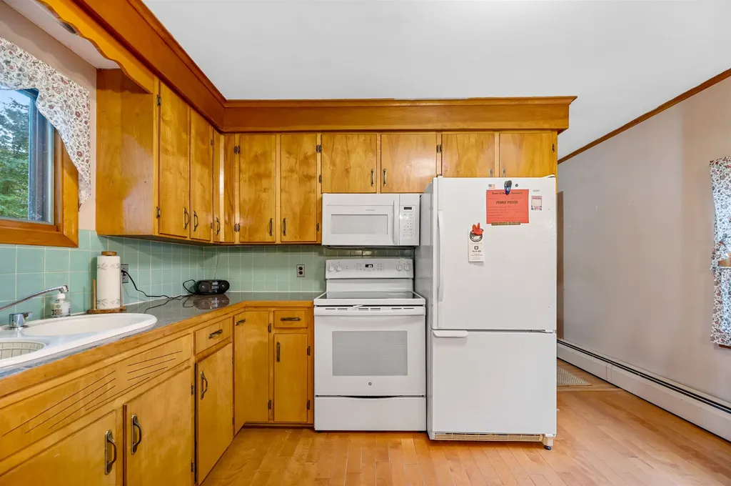 26 Mcleod Hill Road Barre Town VT 05654