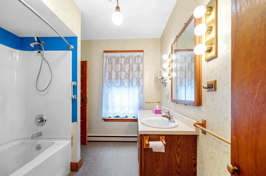 26 Mcleod Hill Road Barre Town VT 05654