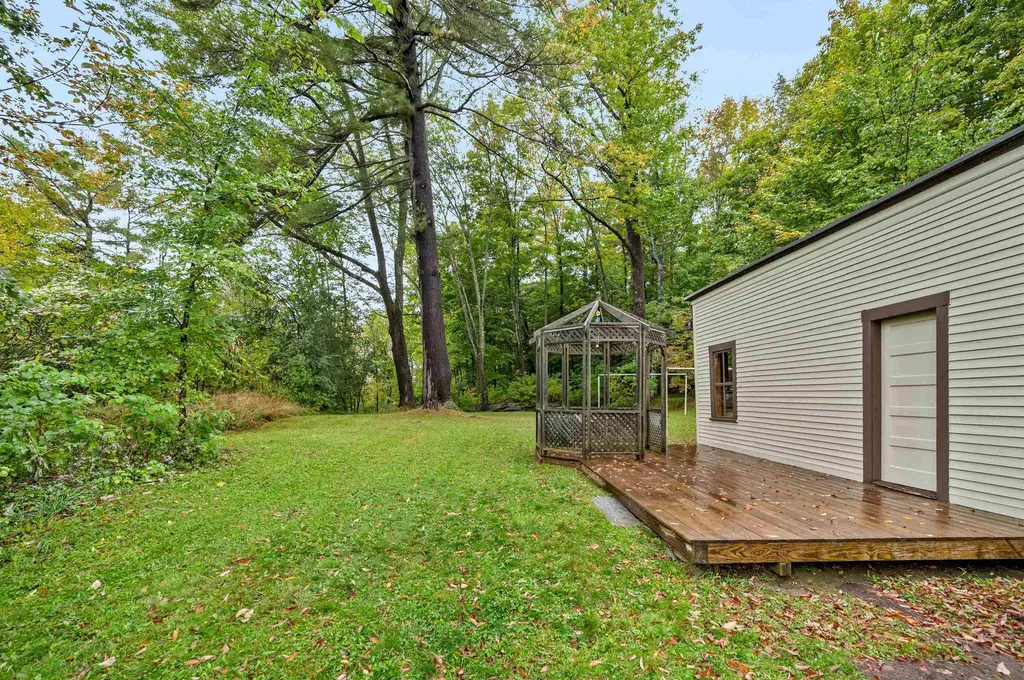 26 Mcleod Hill Road Barre Town VT 05654