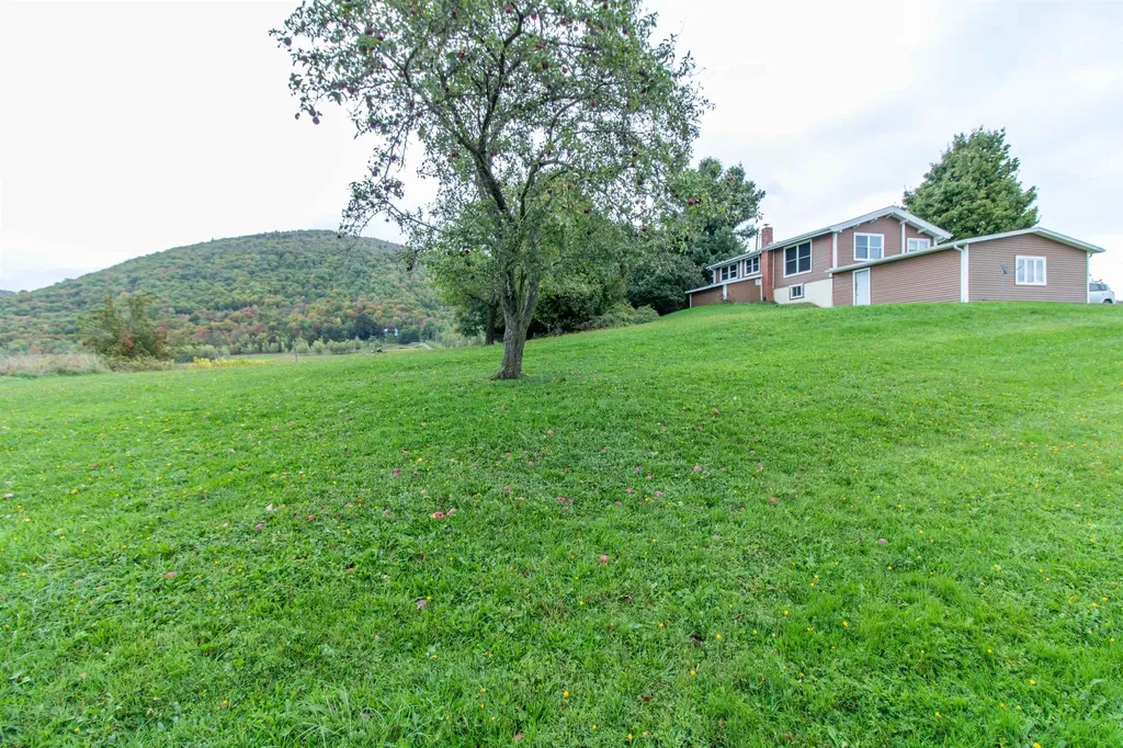 3846 Bear Mountain Road Newport Town VT 05857