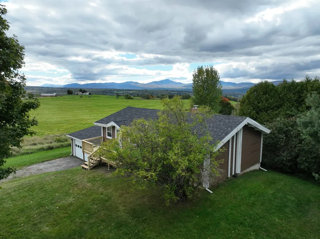 3846 Bear Mountain Road Newport Town VT 05857
