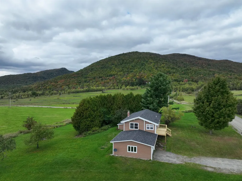 3846 Bear Mountain Road Newport Town VT 05857
