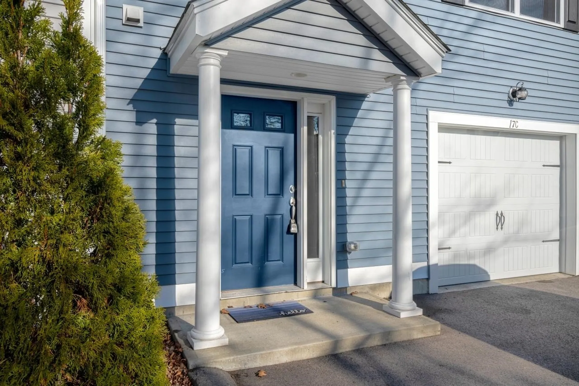 17 Deerwood Drive Nashua NH 03063