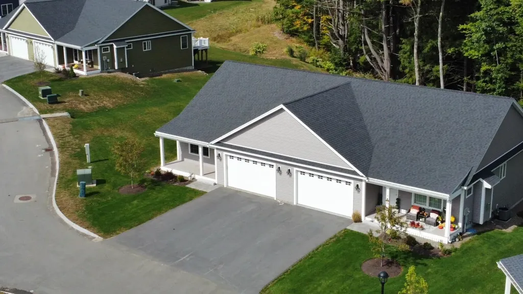 17 B Balsam Drive Epping NH 03042