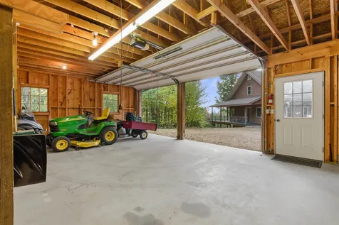 16 Ingerson Road Jefferson NH 03583