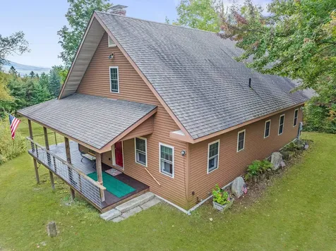 16 Ingerson Road Jefferson NH 03583