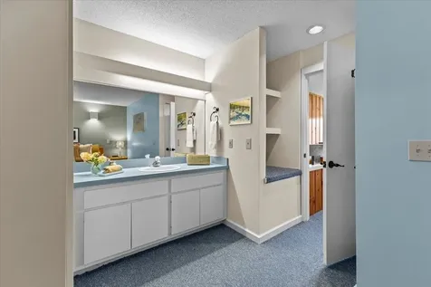 1003 Cape Cod Road Stowe VT 05672