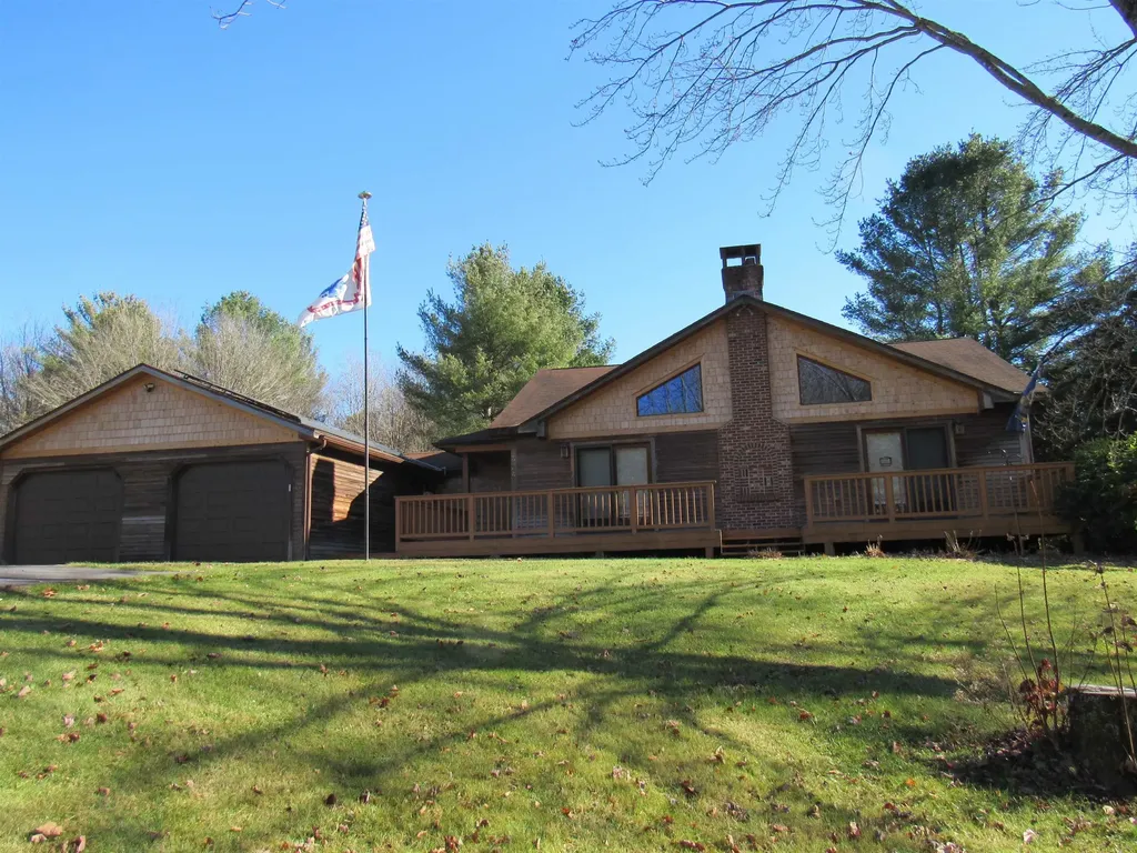 324 North Road Eden VT 05653