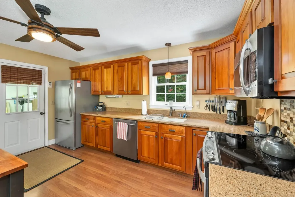 60 Lena Lane Epsom NH 03234