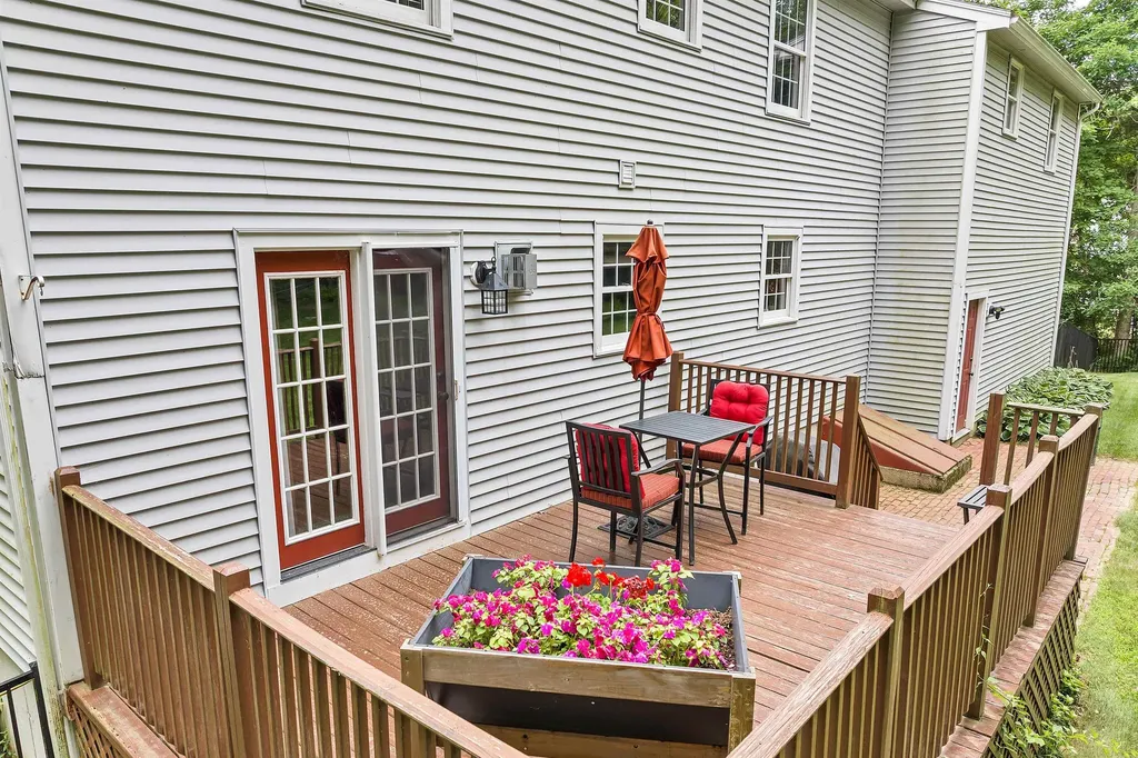 60 Lena Lane Epsom NH 03234