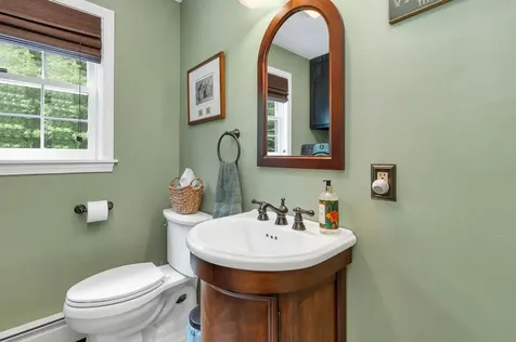 60 Lena Lane Epsom NH 03234
