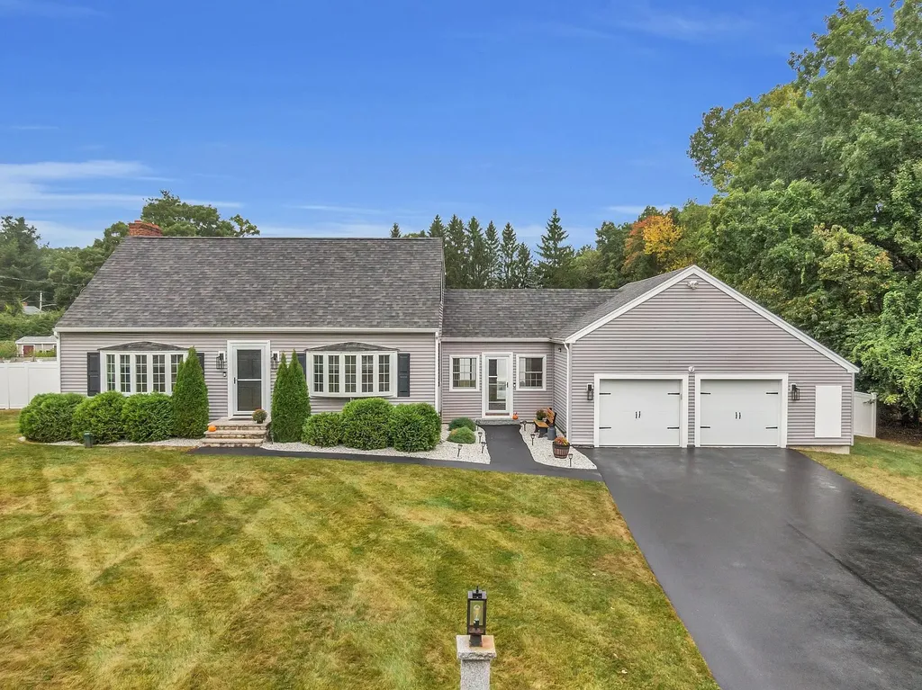 24 Smith Corner Road Plaistow NH 03865