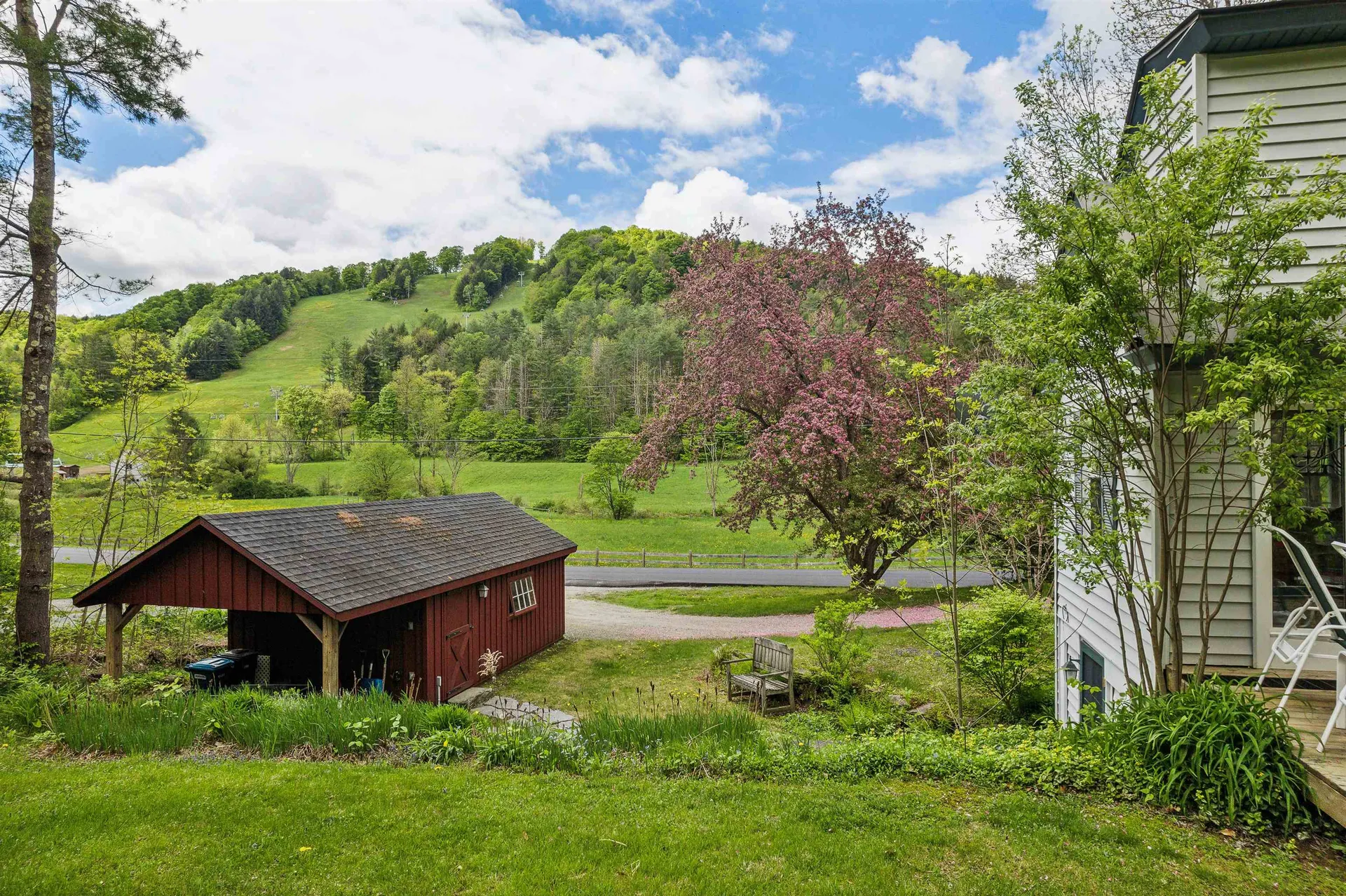 420 Stage Road Pomfret VT 05067