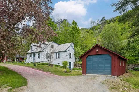 420 Stage Road Pomfret VT 05067