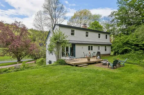 420 Stage Road Pomfret VT 05067
