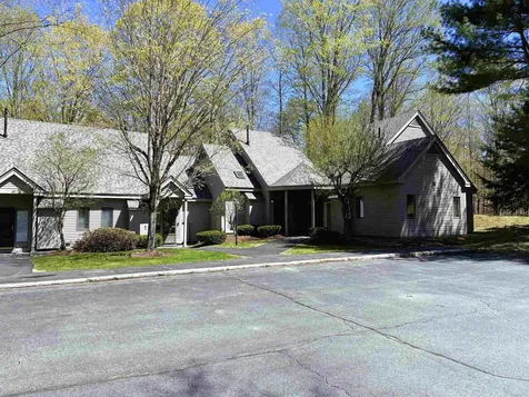 90 Kingfisher Road Hartford VT 05059