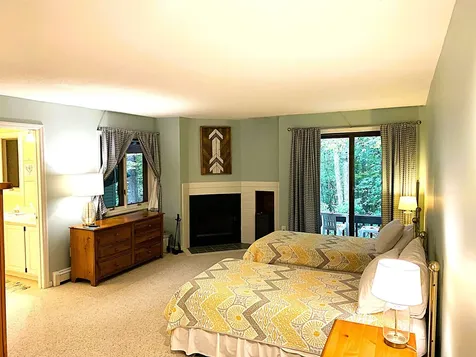 90 Kingfisher Road Hartford VT 05059