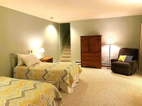 90 Kingfisher Road Hartford VT 05059