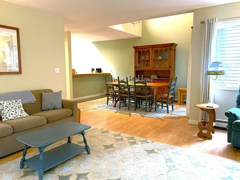 90 Kingfisher Road Hartford VT 05059