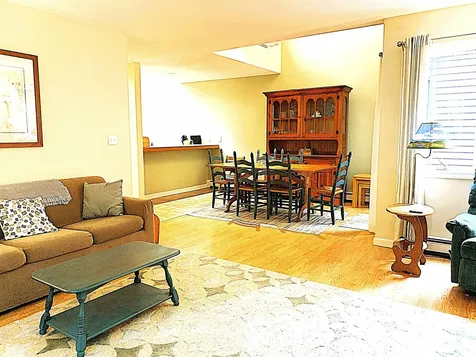 90 Kingfisher Road Hartford VT 05059