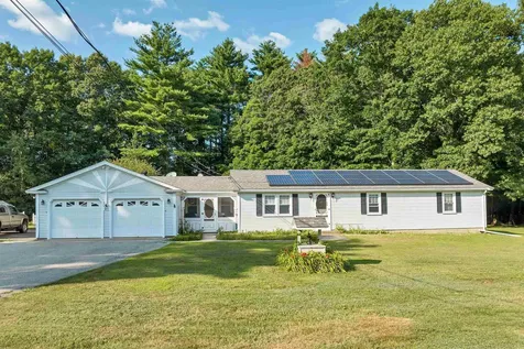 31 Highland Street Newton NH 03858