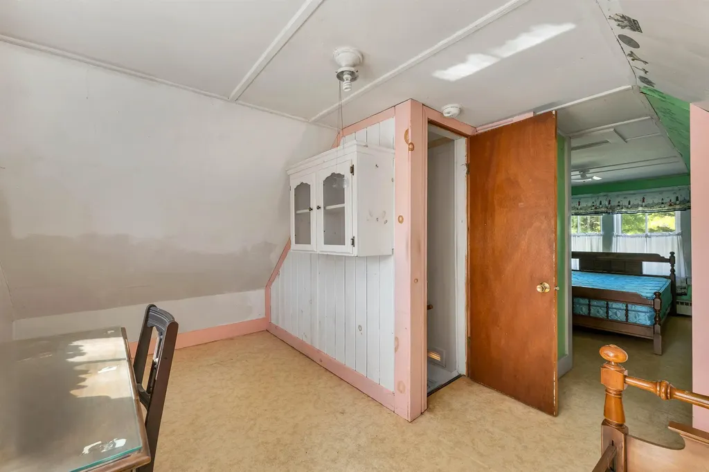 763 Elm Street Laconia NH 03246