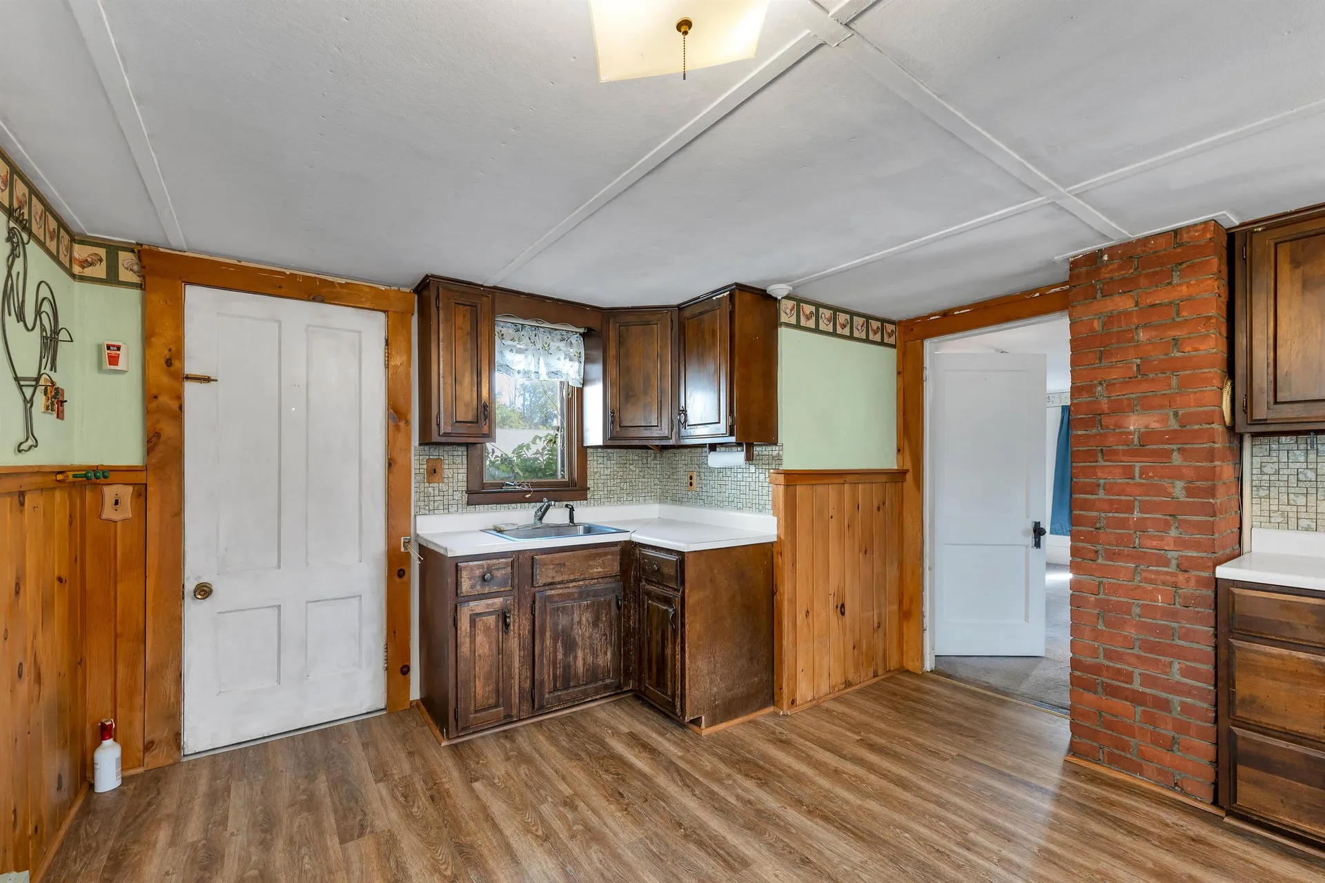 763 Elm Street Laconia NH 03246