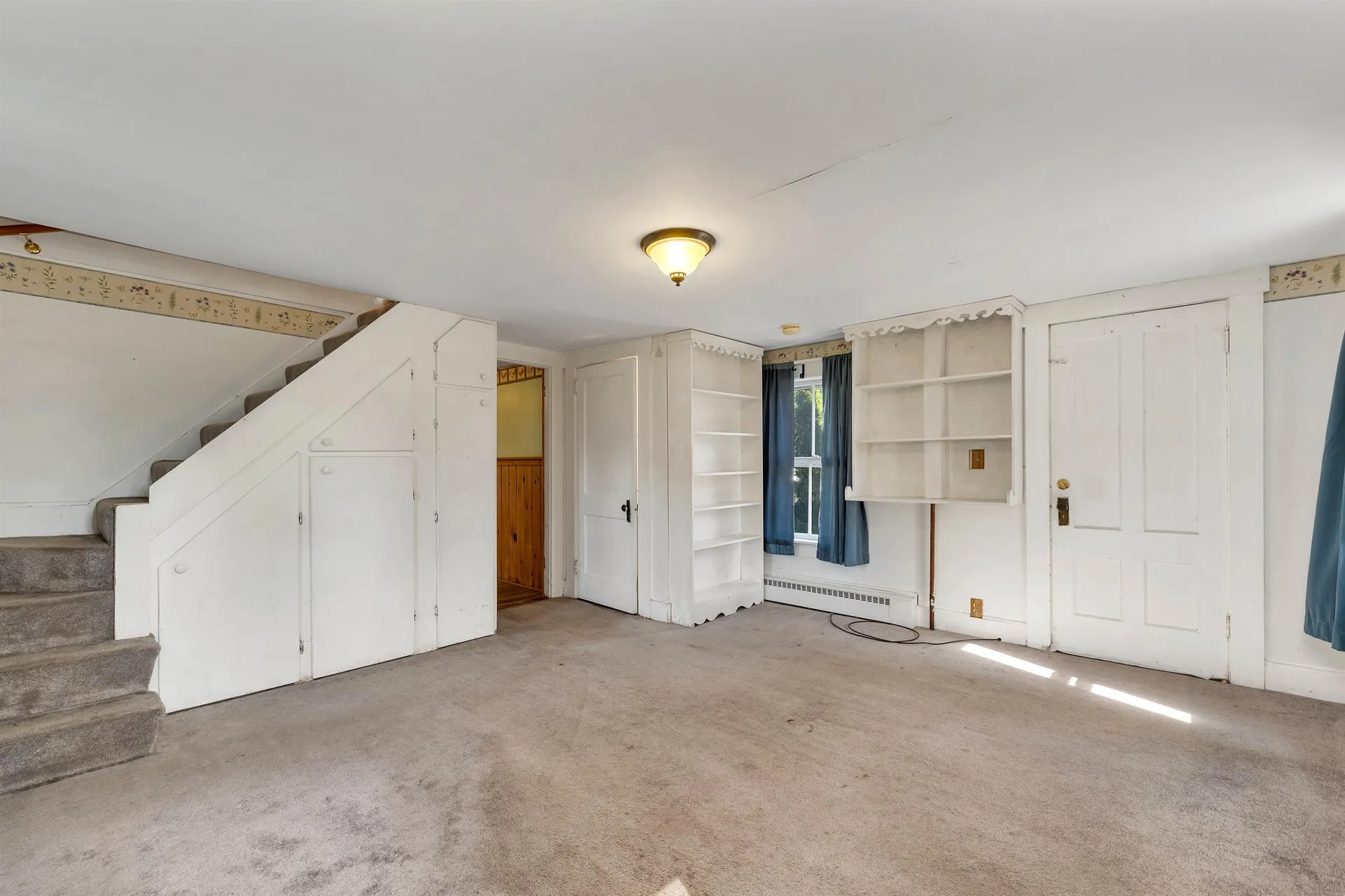 763 Elm Street Laconia NH 03246