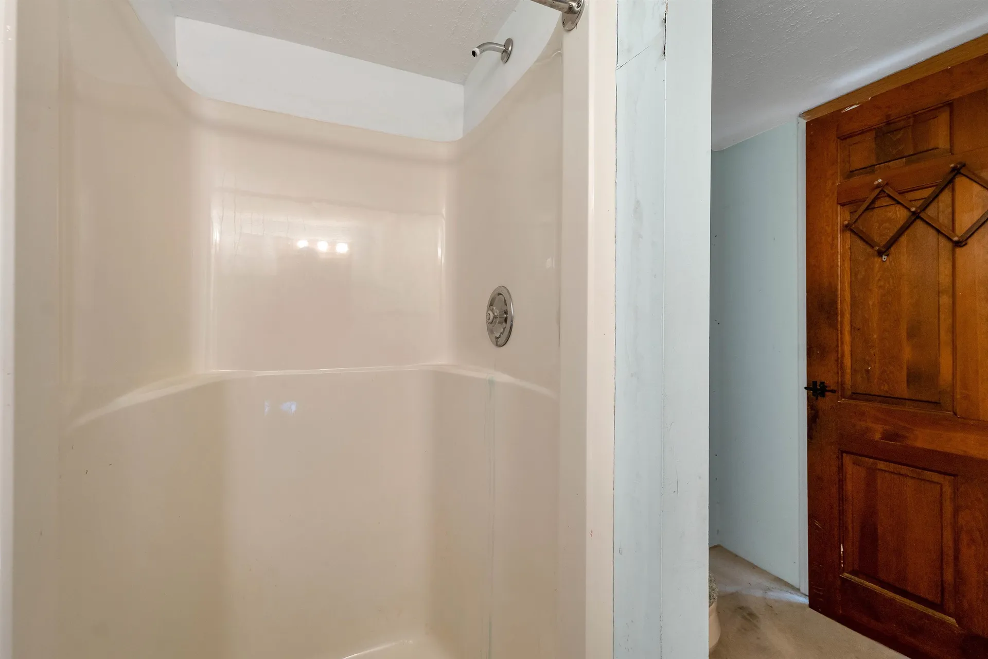 763 Elm Street Laconia NH 03246