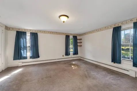 763 Elm Street Laconia NH 03246