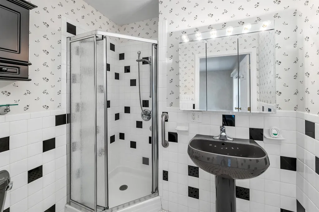 1 Marie Lane Hudson NH 03051