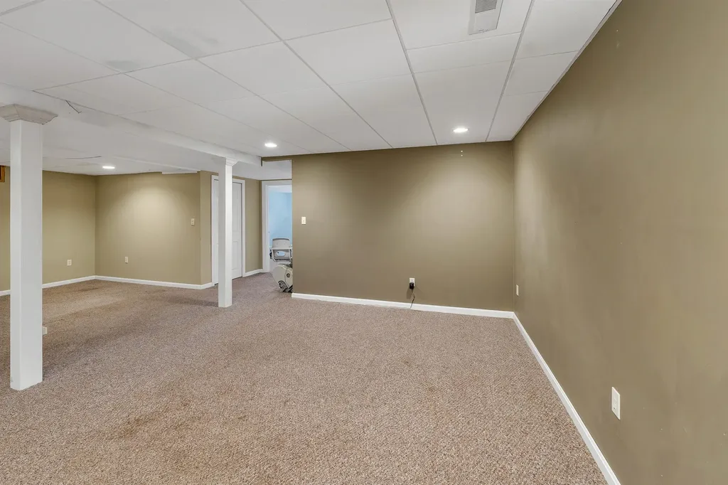 1 Marie Lane Hudson NH 03051