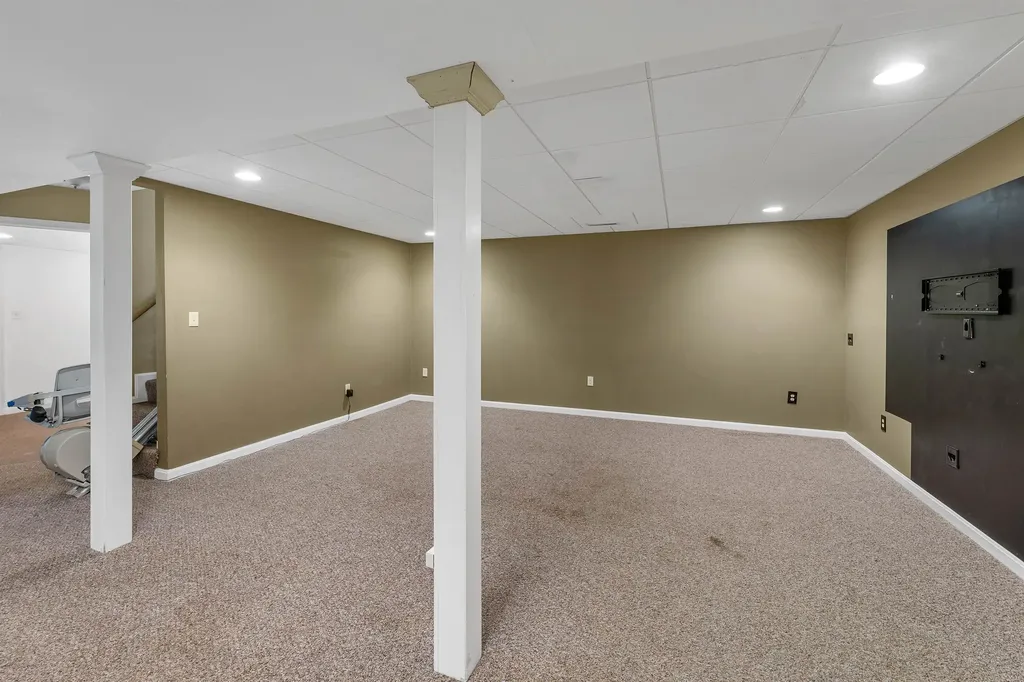 1 Marie Lane Hudson NH 03051