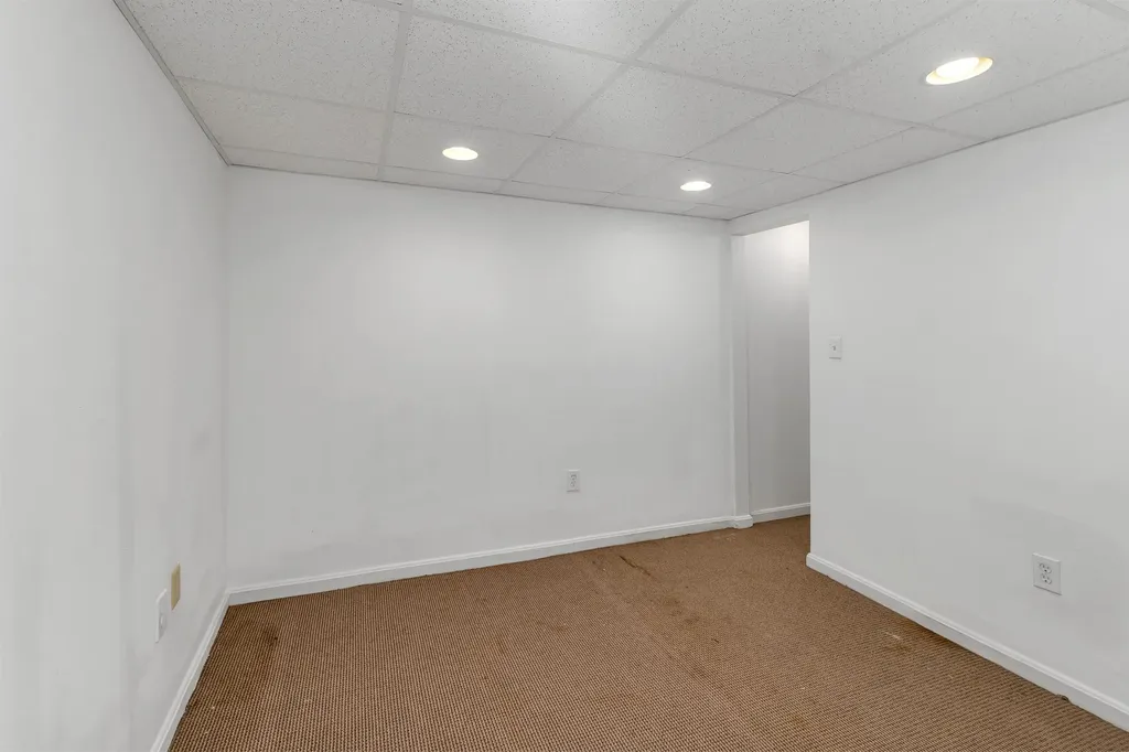 1 Marie Lane Hudson NH 03051