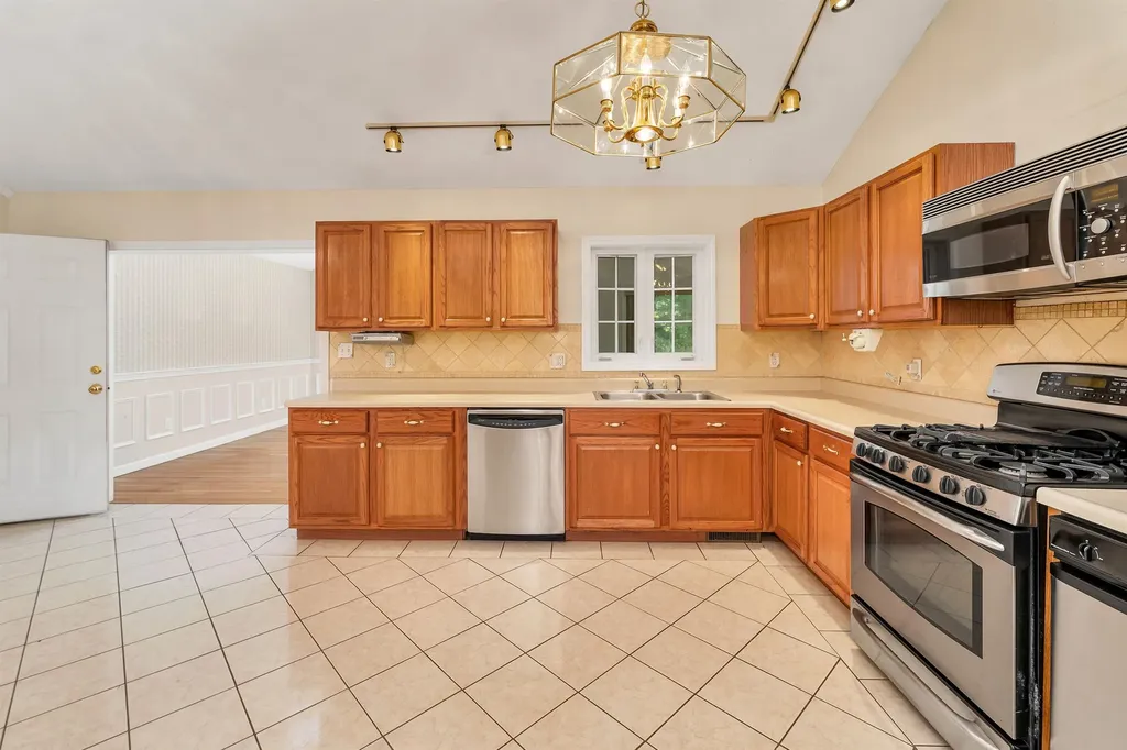 1 Marie Lane Hudson NH 03051