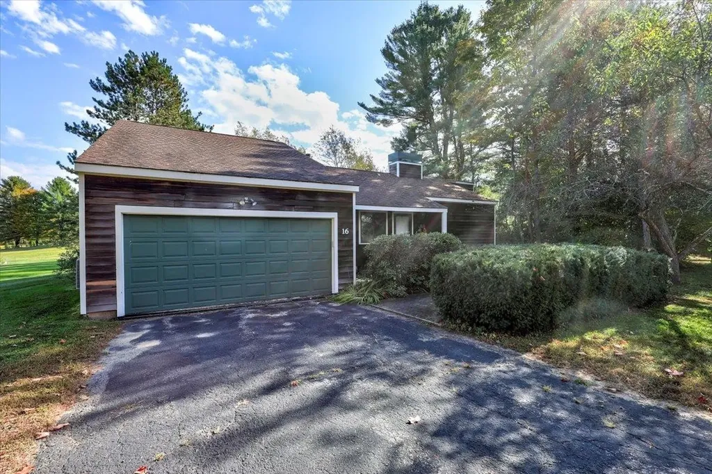 16 Starbird Road Jericho VT 05465