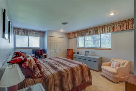 16 Starbird Road Jericho VT 05465