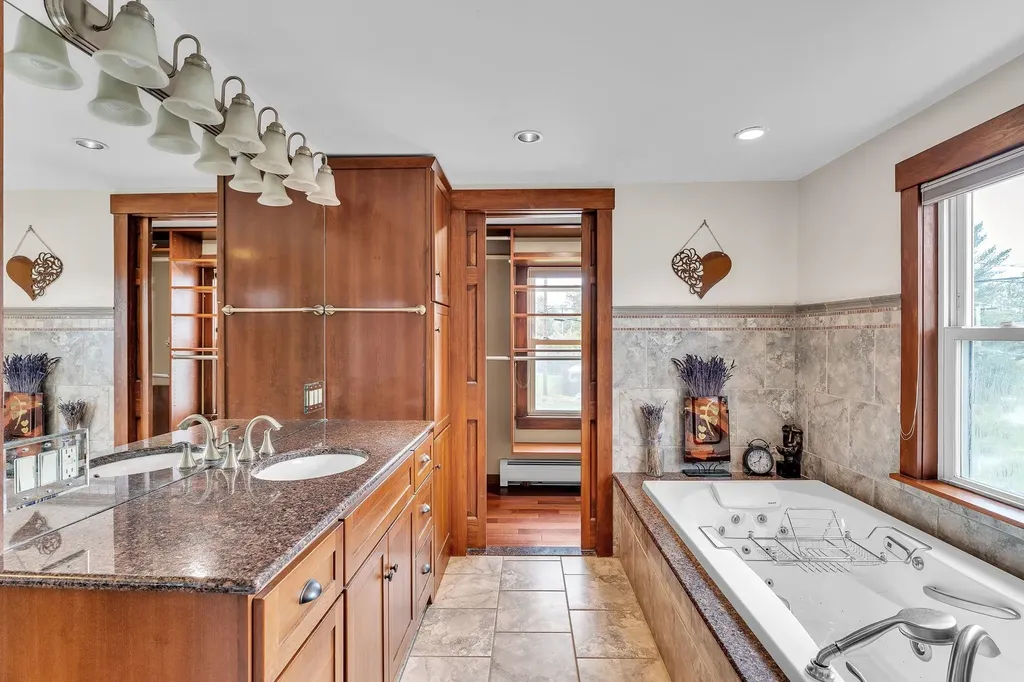 42 Richardson Road Barre Town VT 05641