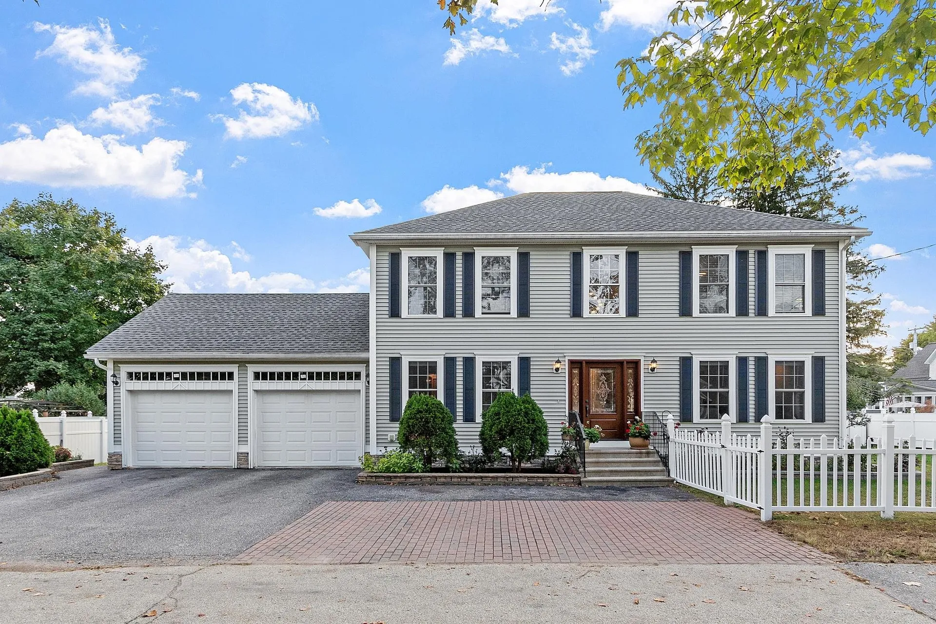 25 Arline Avenue Manchester NH 03102