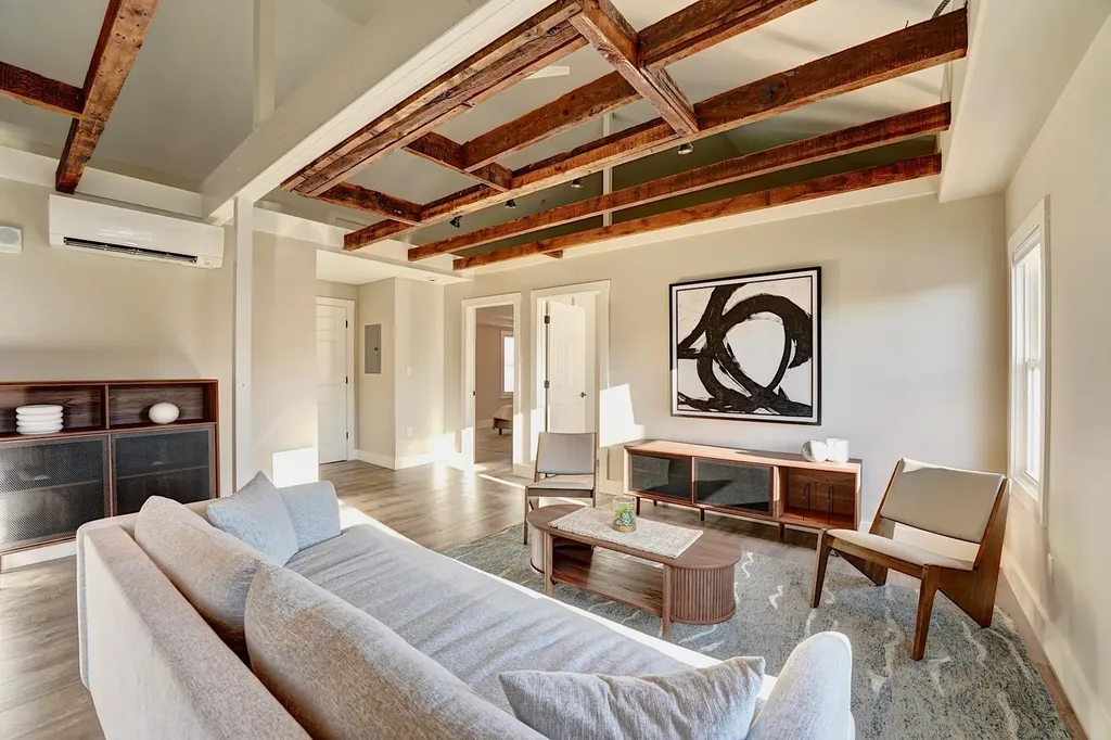 621 Islington Street Portsmouth NH 03801