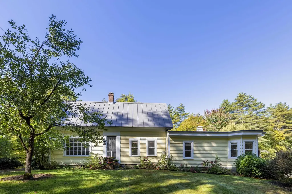 82 Bradley Lake Road Andover NH 03216
