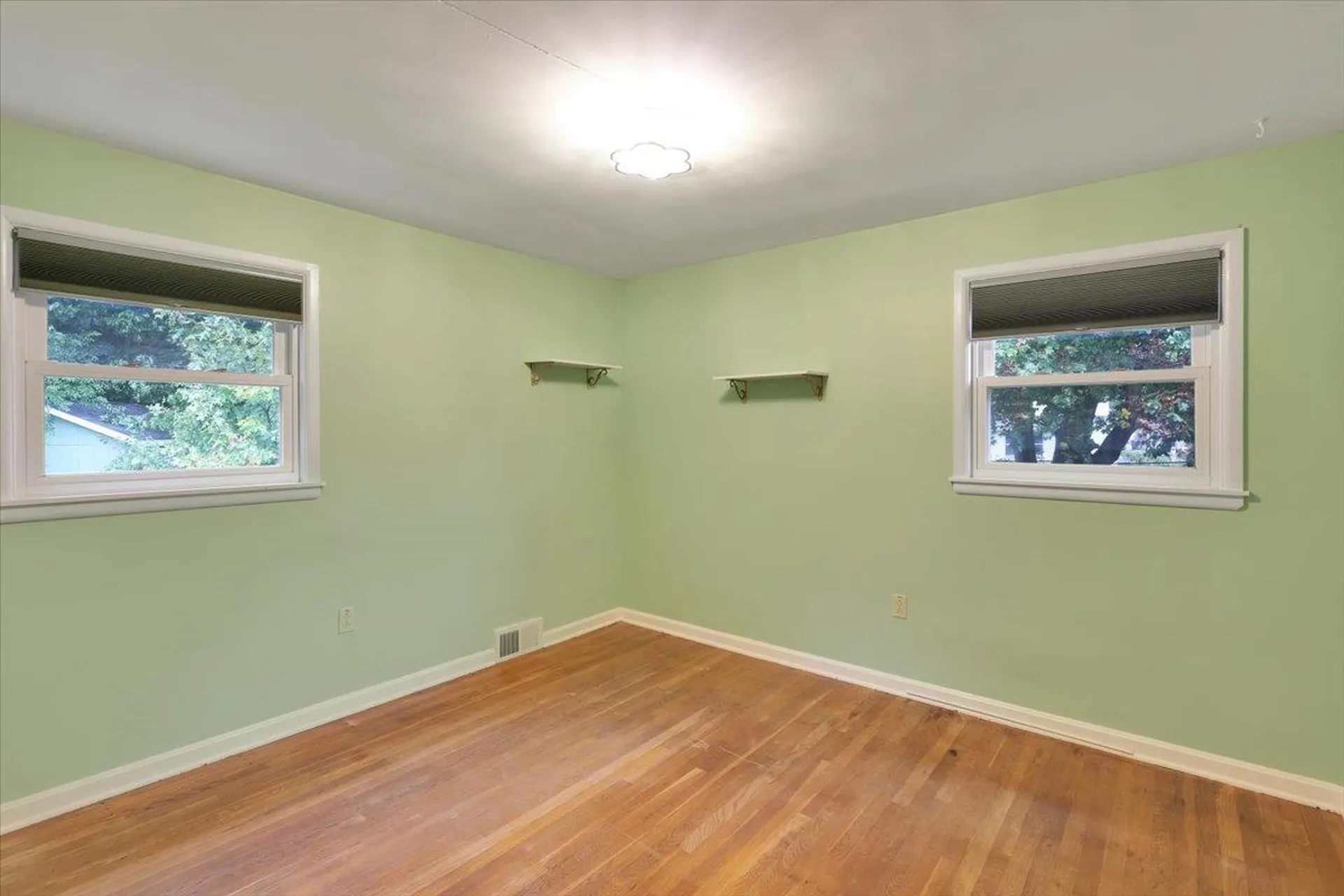 143 Edgemoor Drive Burlington VT 05408