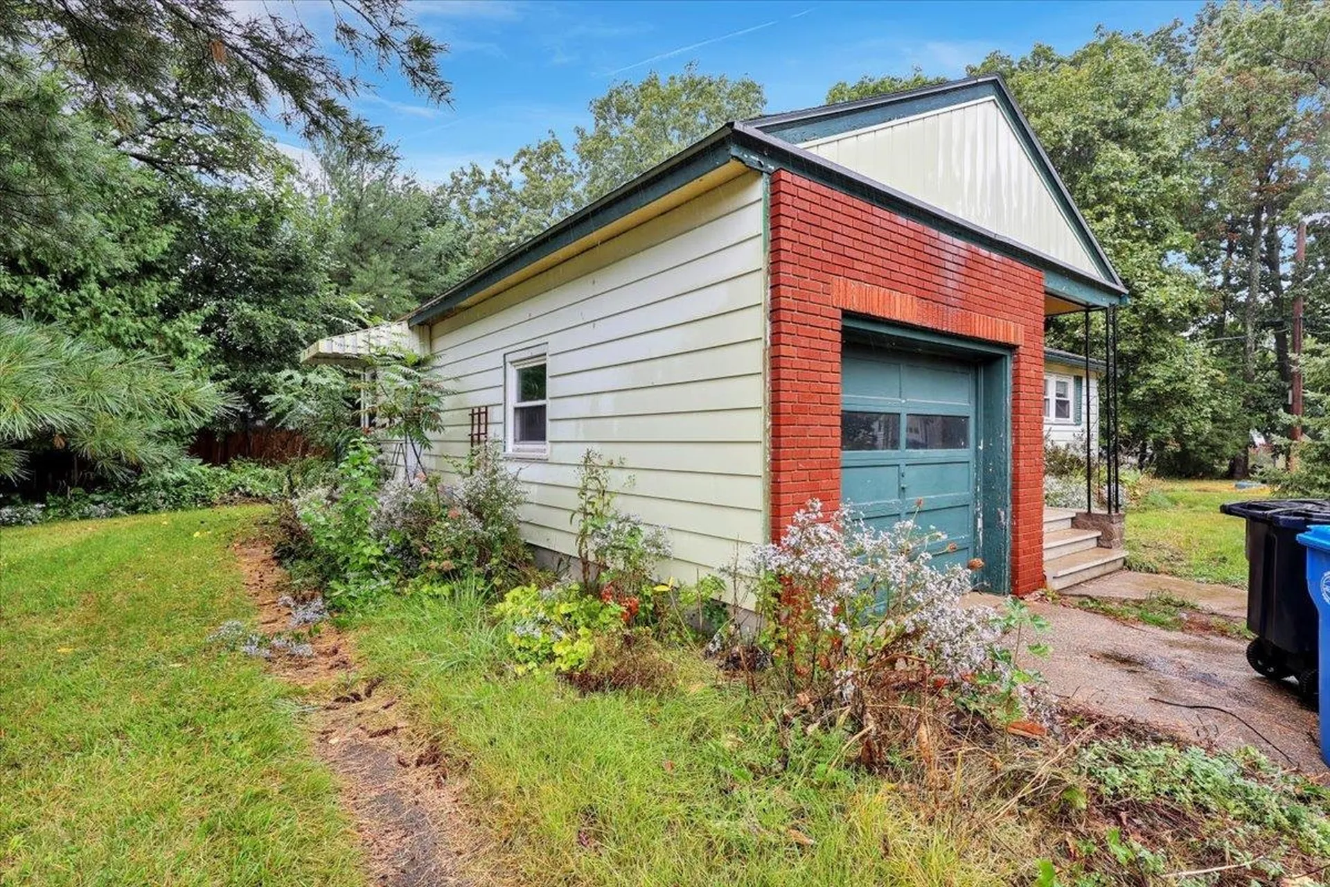 143 Edgemoor Drive Burlington VT 05408