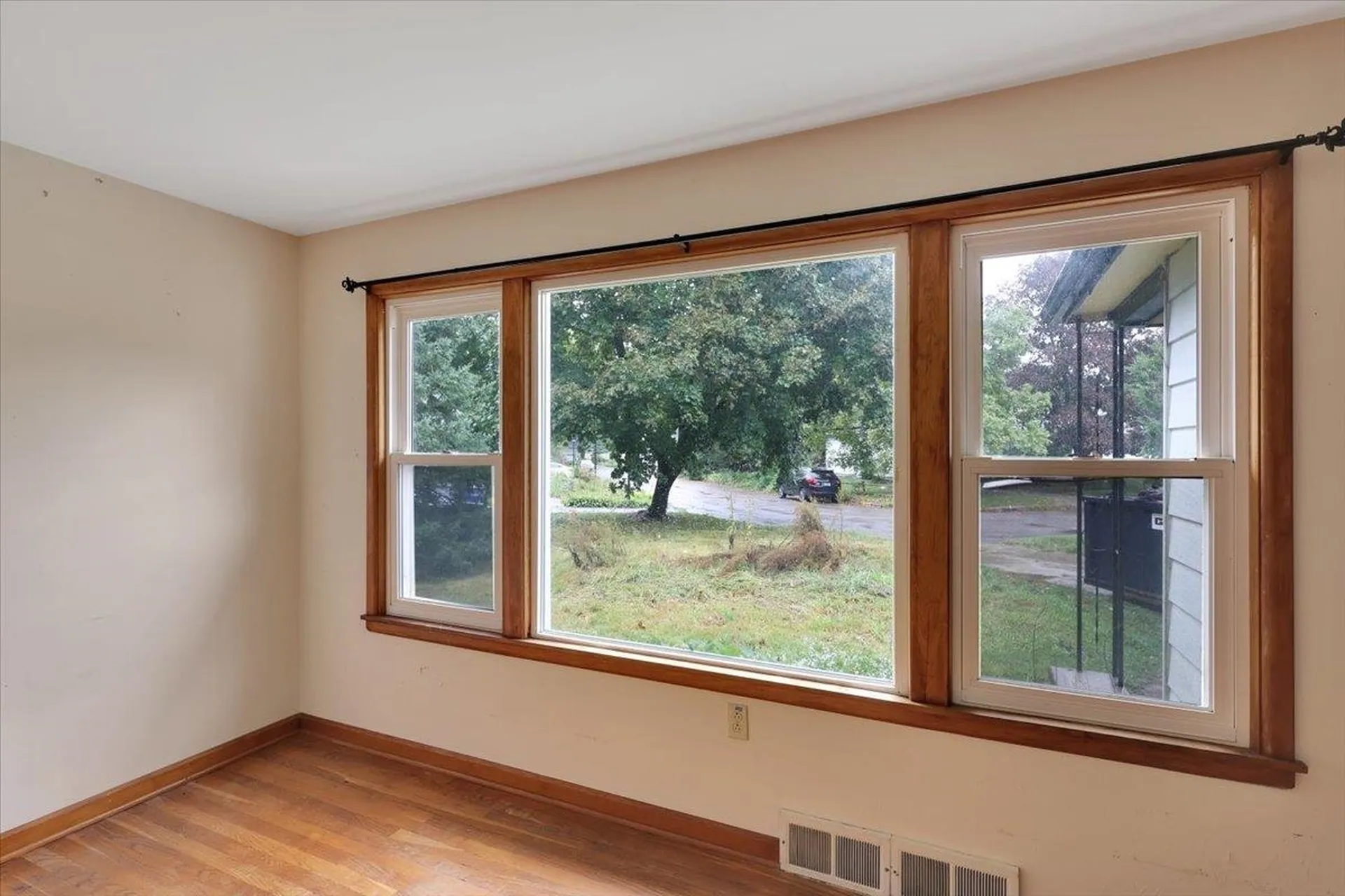 143 Edgemoor Drive Burlington VT 05408