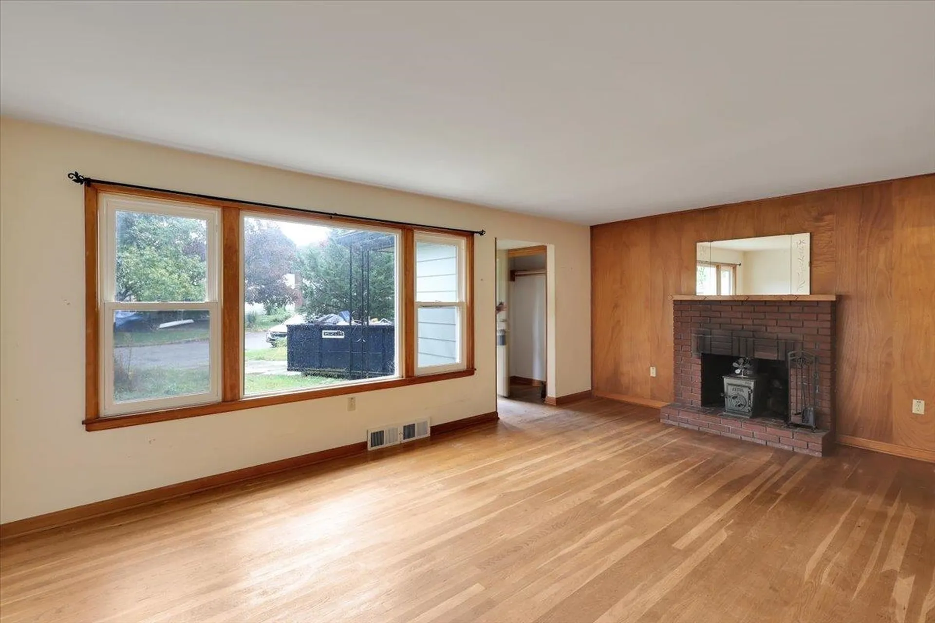 143 Edgemoor Drive Burlington VT 05408