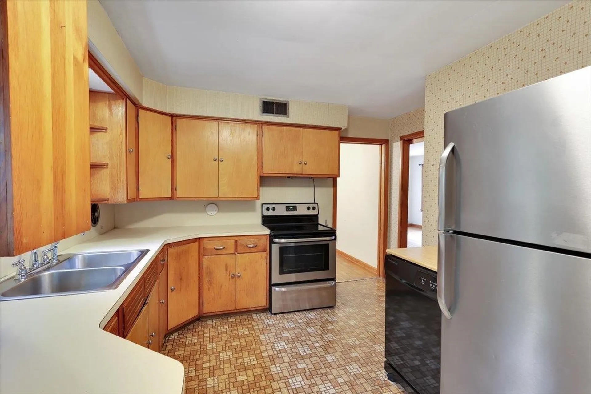 143 Edgemoor Drive Burlington VT 05408